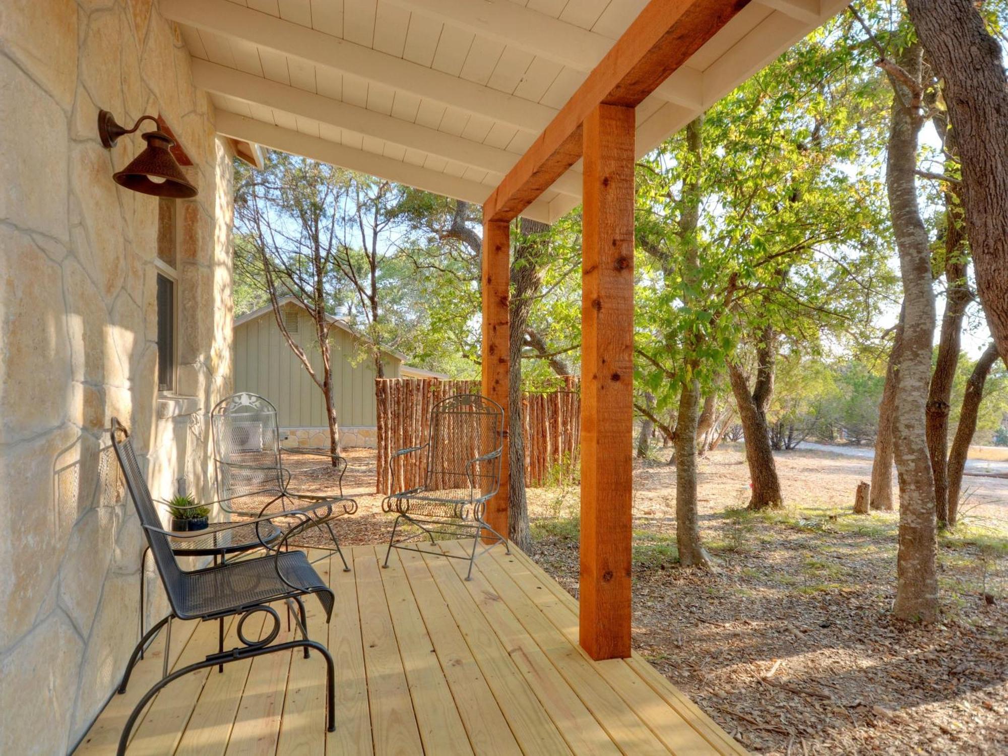 Cabins At Flite Acres - Desert Willow Wimberley Exterior photo